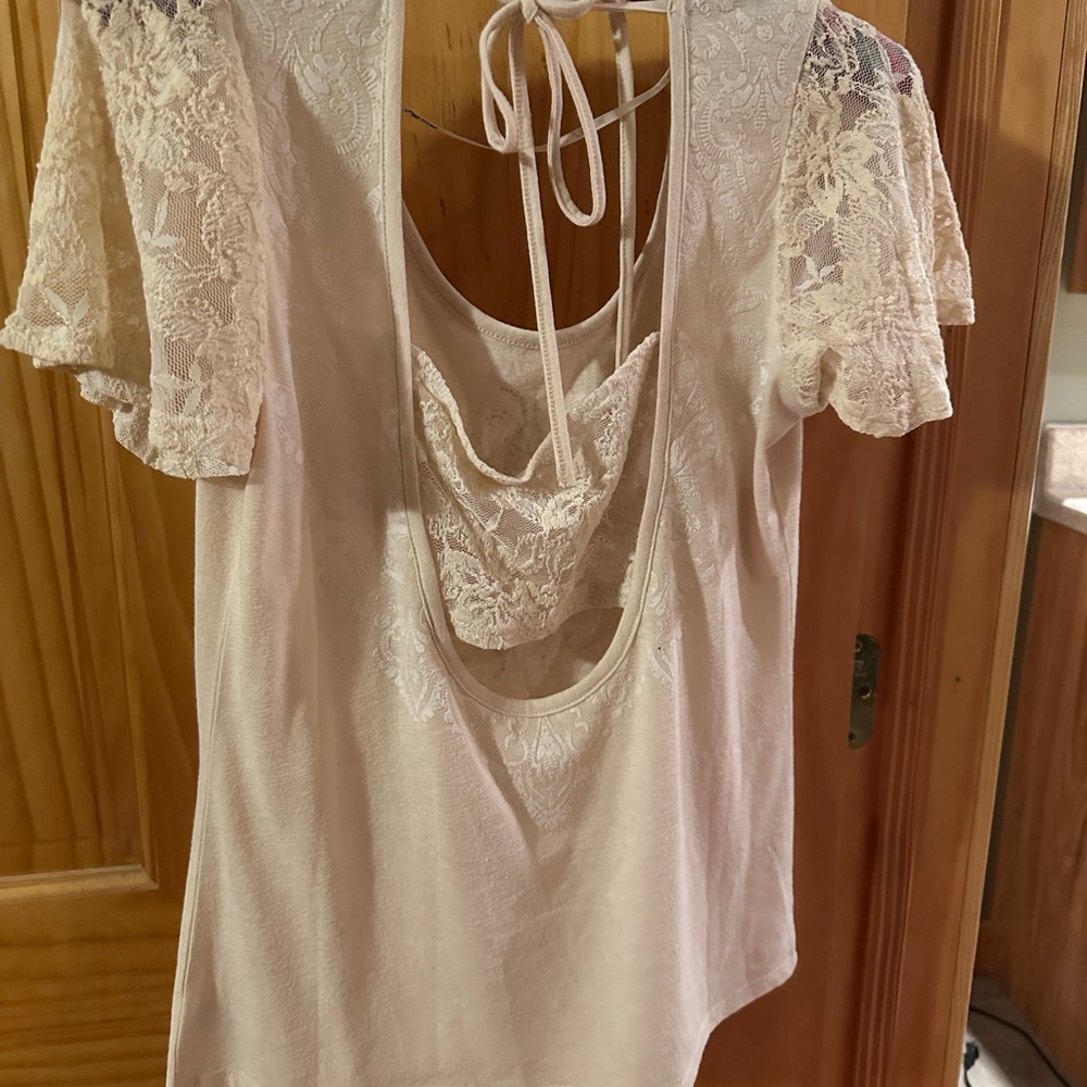 Chic Lace Back Top in Cream - Picture 2 of 2